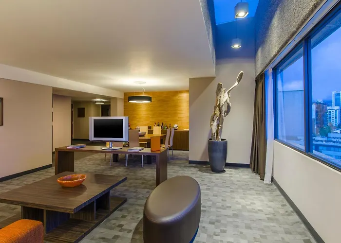Sheraton Santa Fe, Hotel 5*