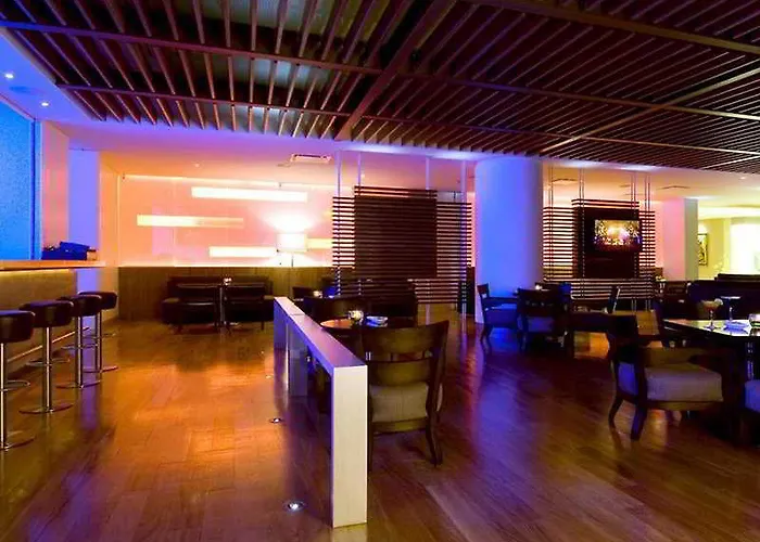 Sheraton Santa Fe, 5* México DF